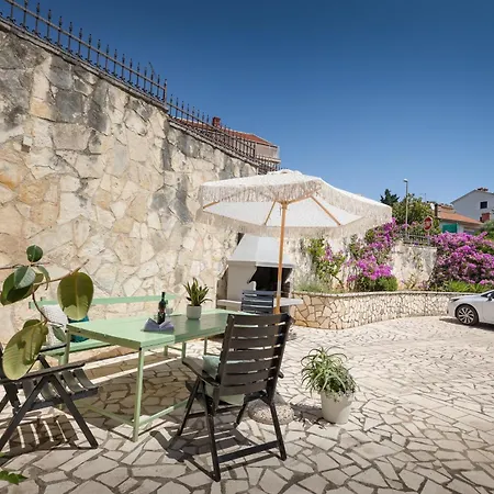 Salt&sky Appartement Pula