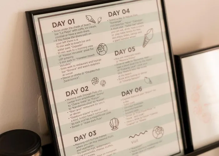 Salt&sky 아파트 풀라