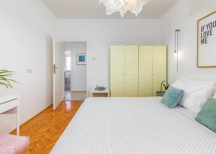 Salt&sky 아파트 *